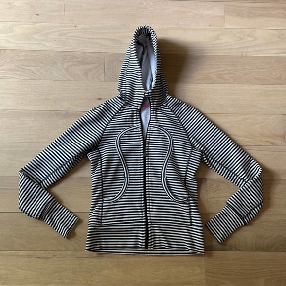 lululemon athletica Tops - Lululemon Scuba Hoodie *Stretch